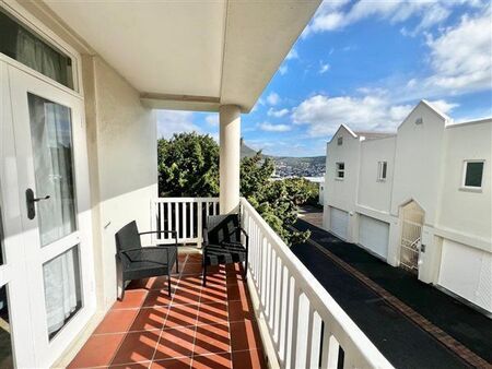 2 Bedroom Flat in Vredehoek