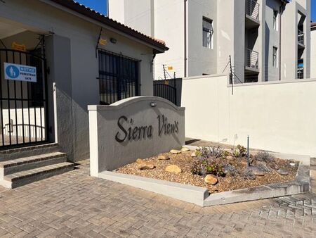 2 Bedroom apartment to rent in Burgundy Estate, Milnerton