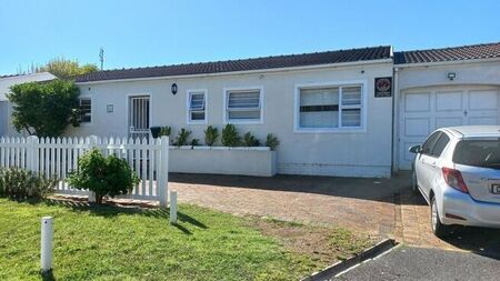 3 Bedroom house to rent in Diep River, Cape Town
