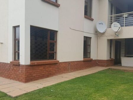 2 Bedroom flat to rent in Azalea Park, Rustenburg