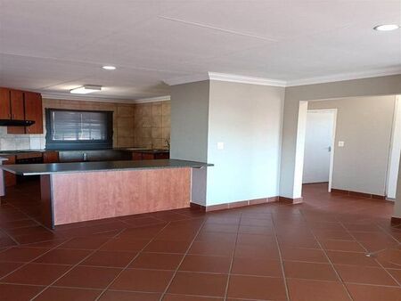 2 Bedroom duplex townhouse - sectional to rent in Erasmuskloof, Pretoria