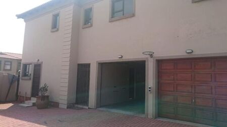 4 Bedroom house to rent in Secunda