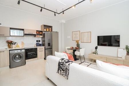 1 Bedroom Apartment in Bryanston