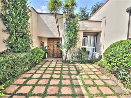6 Bedroom House in River Club