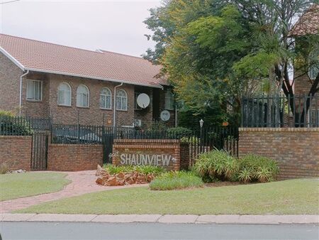 2 Bedroom Townhouse in Bergbron