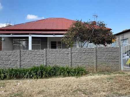 3 Bedroom House in Westdene
