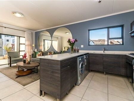 2 Bedroom Apartment in Olivedale