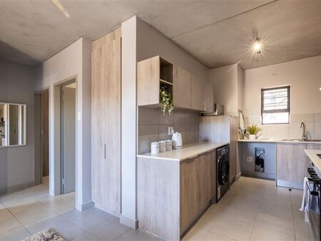 2 Bedroom Apartment in Douglasdale