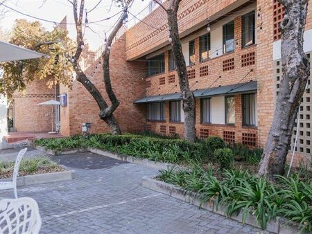 1 Bedroom Apartment in Sunninghill