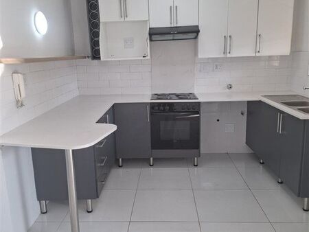 1 Bedroom Flat in Paulshof