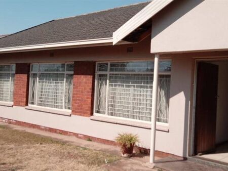 3 Bedroom House in Kookrus