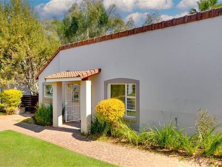 3 Bedroom Cluster in Douglasdale