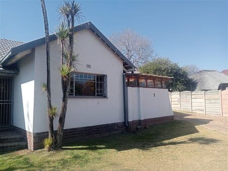 3 Bedroom House in Glen Marais