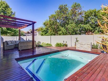 5 Bedroom House in Glen Eagles Estate