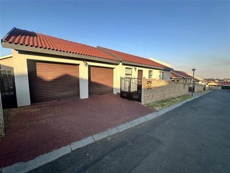 3 Bedroom House in Albemarle