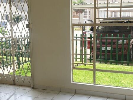2 Bedroom Apartment in Ravenswood