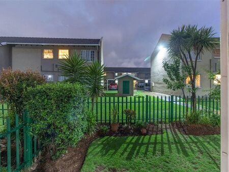 2 Bedroom Apartment in Ravenswood