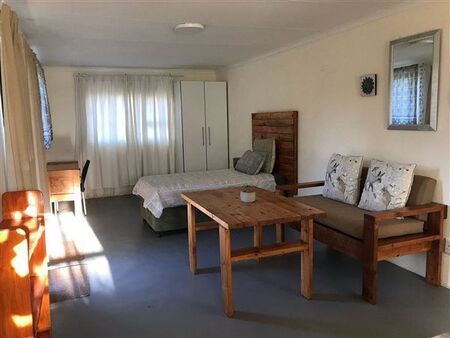 Studio apartment in Zesfontein Ah