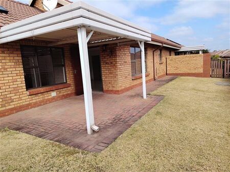 2 Bedroom House in Eldoraigne