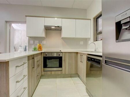 2 Bedroom Apartment in Die Hoewes