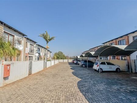2 Bedroom Duplex in Zwartkop