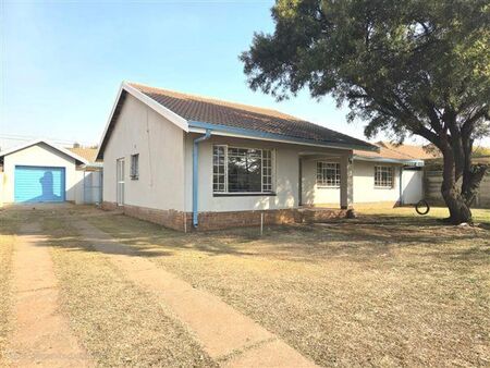 3 Bedroom House in Vaalpark