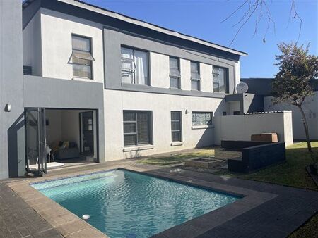 4 Bedroom House in Midstream Meadows