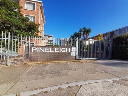 2 Bedroom Flat in Port Elizabeth Central