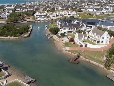 4 Bedroom House in St Francis Bay Canals
