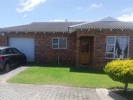 2 Bedroom Townhouse in Sherwood and surrounds