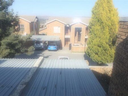 2 Bedroom Apartment in Honeydew Ridge
