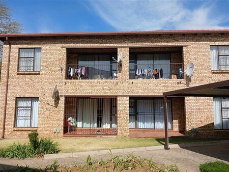 2 Bedroom Apartment in Weltevreden Park