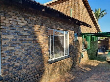 3 Bedroom House in Suiderberg