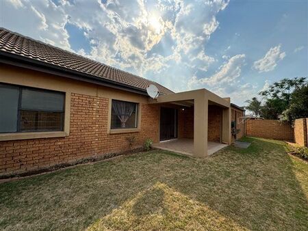 2 Bedroom Townhouse in Equestria