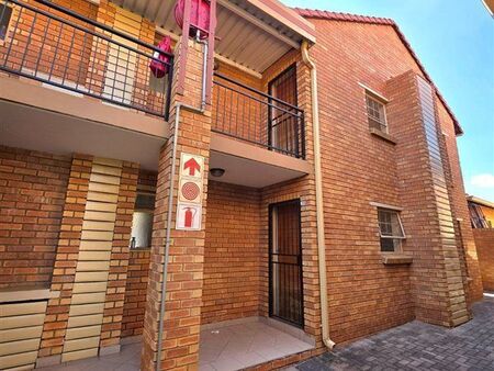 3 Bedroom Apartment in Elarduspark
