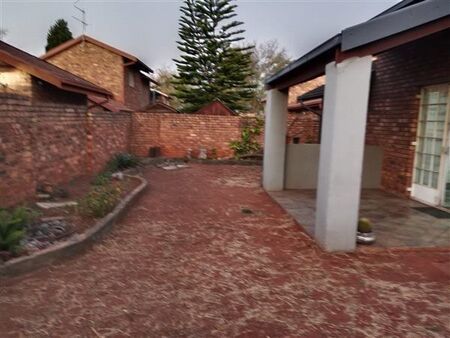 2 Bedroom Townhouse in Die Wilgers