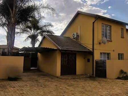 3 Bedroom Townhouse in Equestria