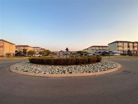2 Bedroom Apartment in Montana Gardens