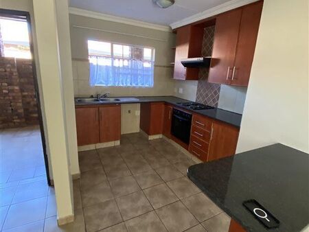 2 Bedroom Apartment in Magalieskruin