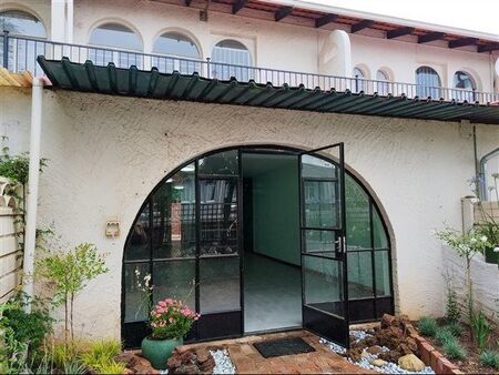 3 Bedroom Duplex in Sinoville