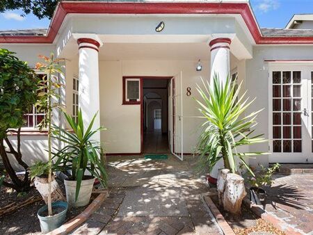 6 Bedroom House in Mowbray