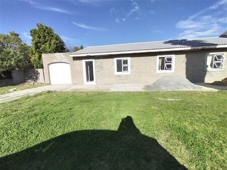 3 Bedroom House in Rustdal