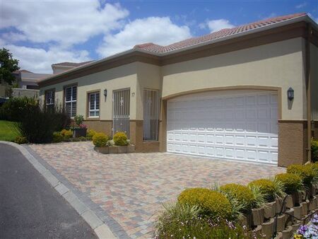 3 Bedroom House in Durbanville Rural