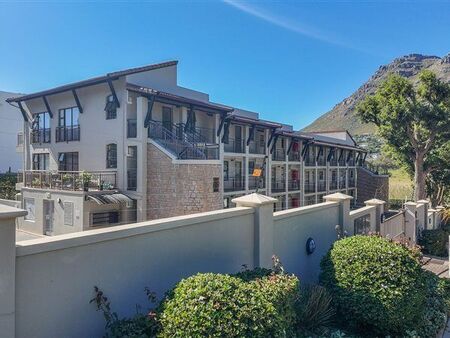 2 Bedroom Apartment in Hout Bay and surrounds