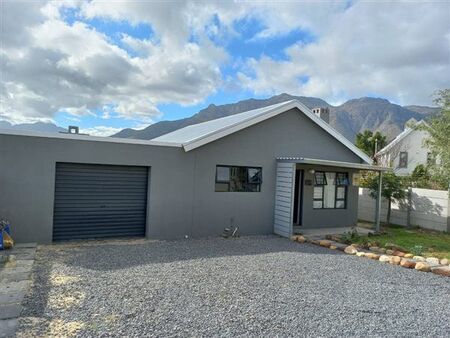 2 Bedroom House in Jamestown