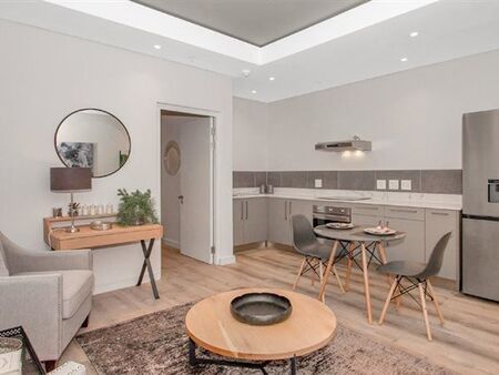 1 Bedroom Apartment in Foreshore