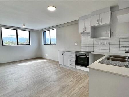 1 Bedroom Apartment in Somerset West Central