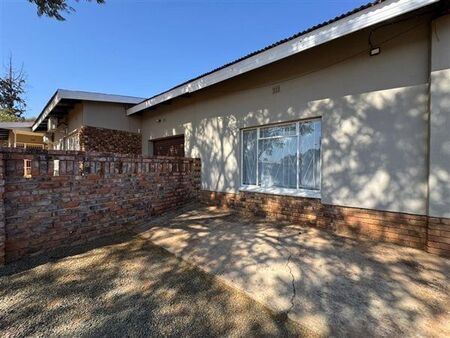 1 Bedroom Apartment in Hartswater