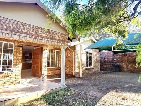 2 Bedroom Flat in Louis Trichardt