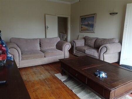 2.5 Bedroom House in Essenwood
